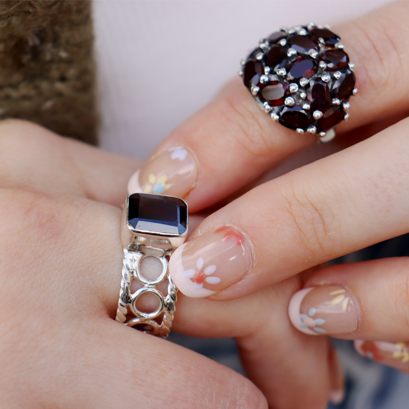 garnet sterling silver gemstone ring