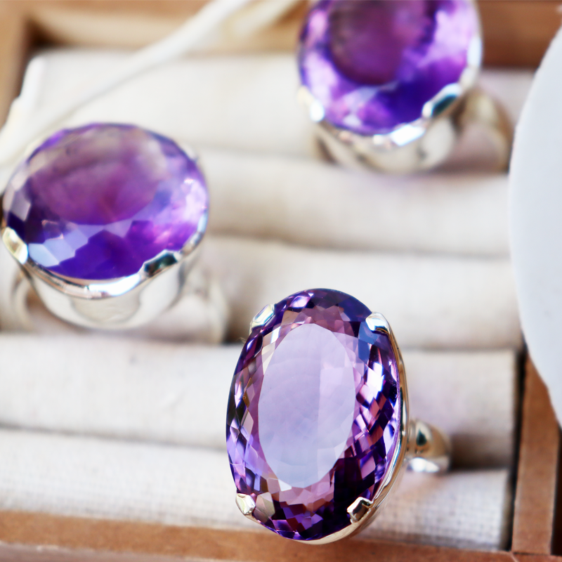 oval chunky amethyst gemstone silver ring