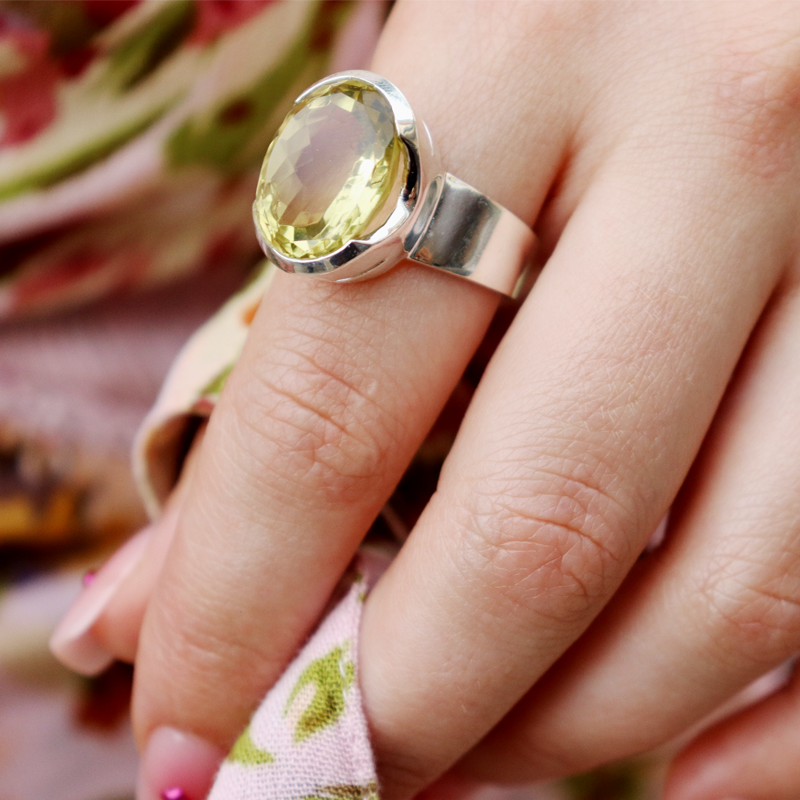 oval lemon quartz sterling silver gemstone ring