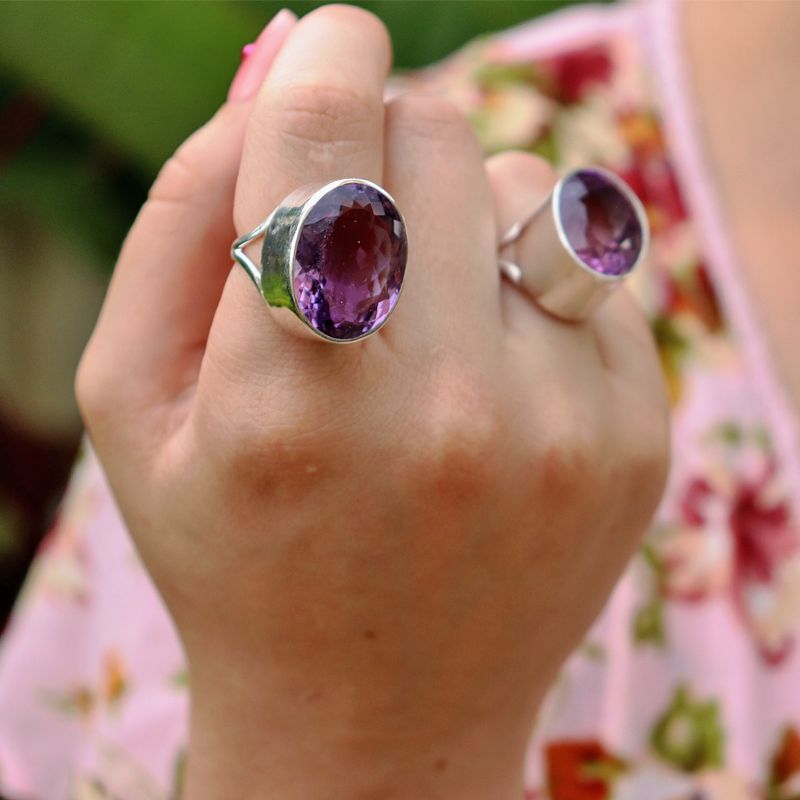 oval amethyst sterling silver gemstone ring