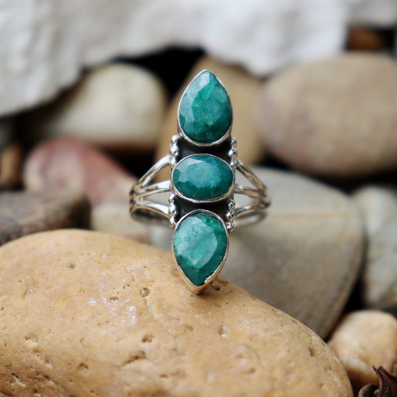 emerald quartz sterling silver gemstone ring