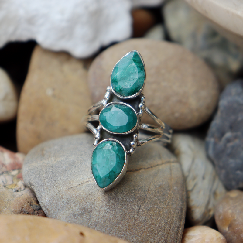 emerald quartz sterling silver gemstone ring