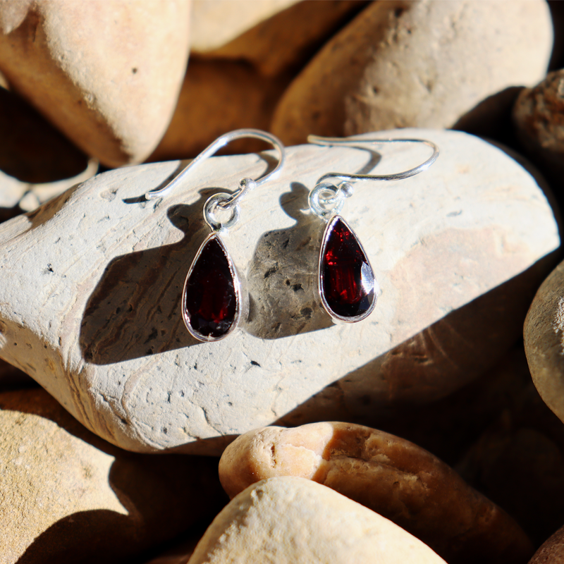 teardrop garnet sterling silver earrings