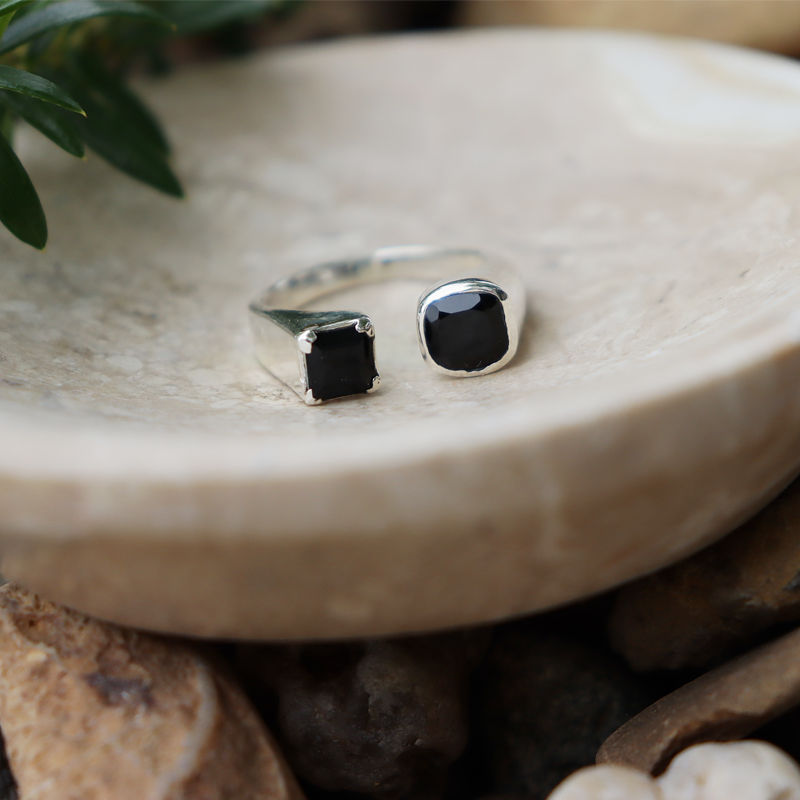 black onyx sterling silver gemstone ring