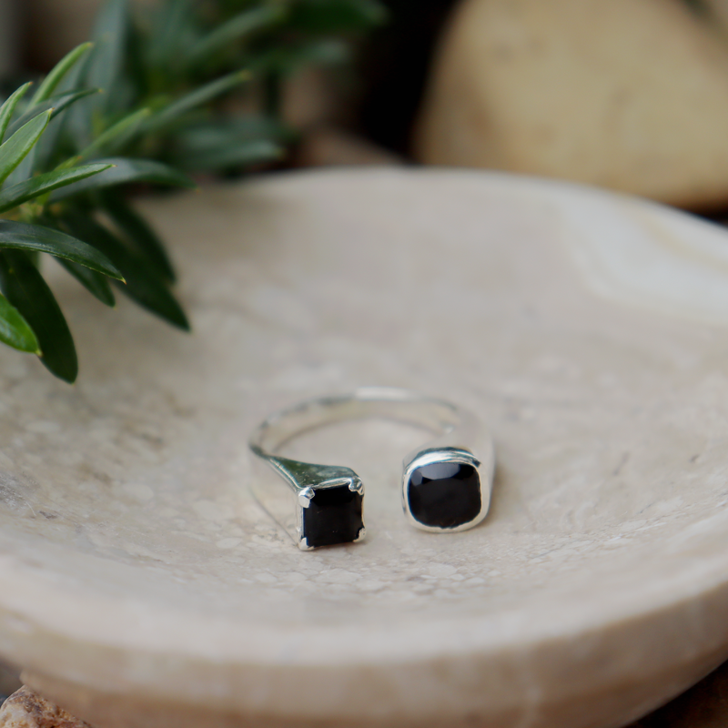 black onyx sterling silver gemstone ring
