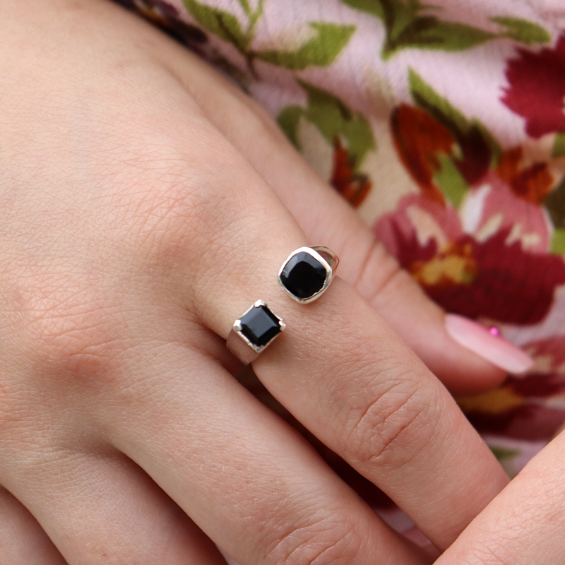 black onyx sterling silver gemstone ring
