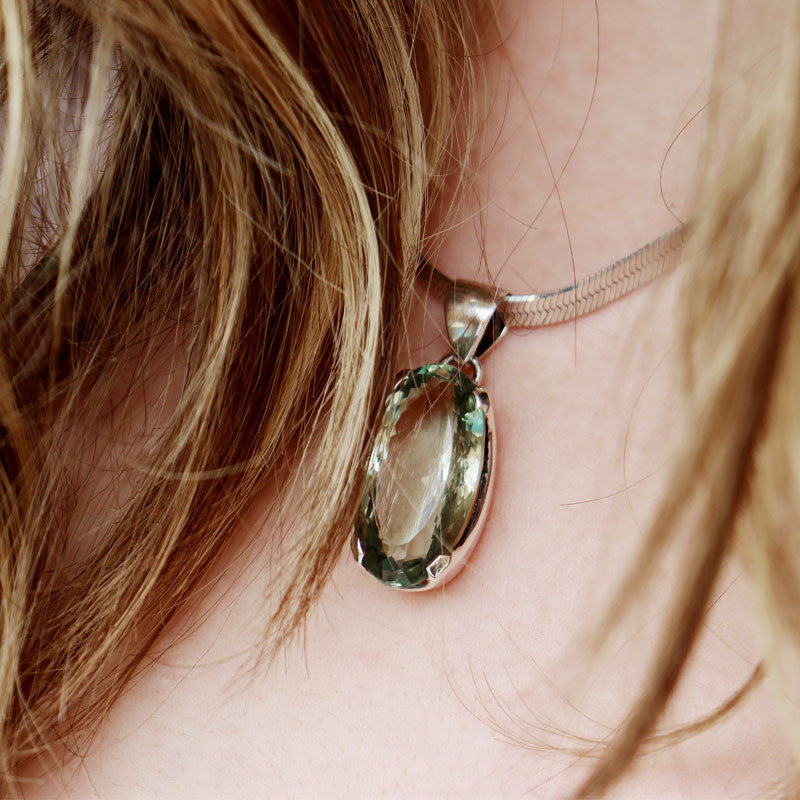 oval sterling silver green amethyst gemstone pendant