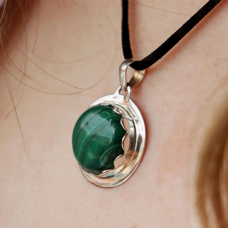 round malachite gemstone sterling silver pendant