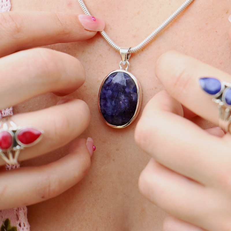oval sapphire quartz sterling silver gemstone pendant