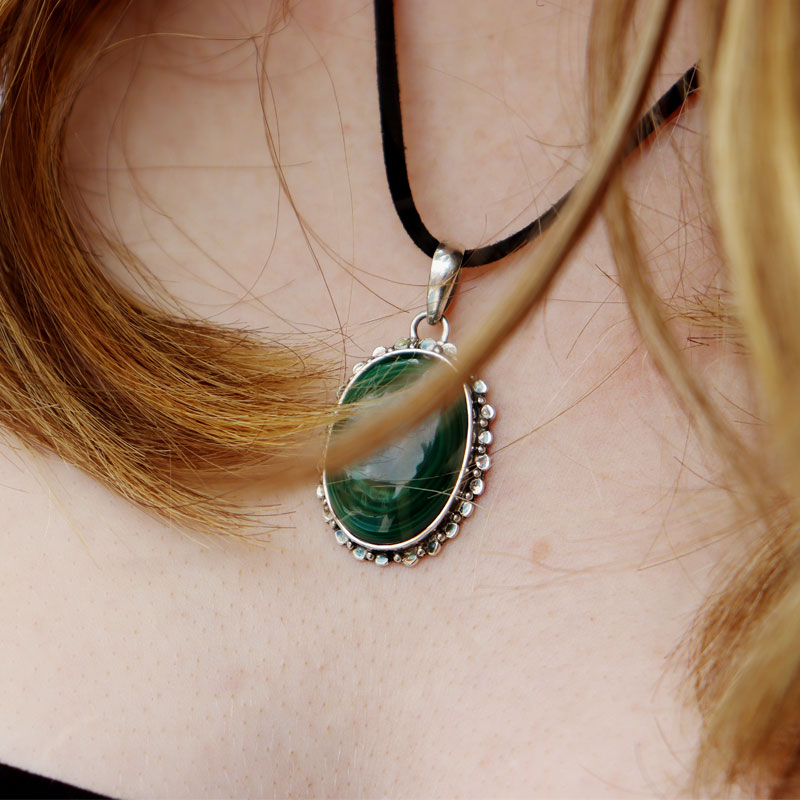 oval malachite sterling silver gemstone pendant