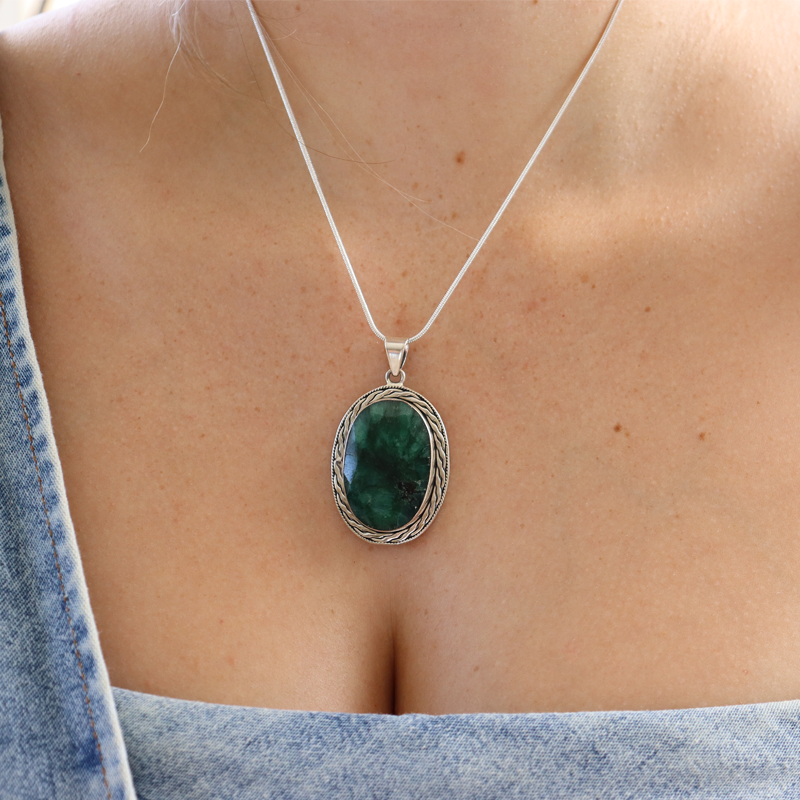 oval emerald quartz sterling silver gemstone pendant