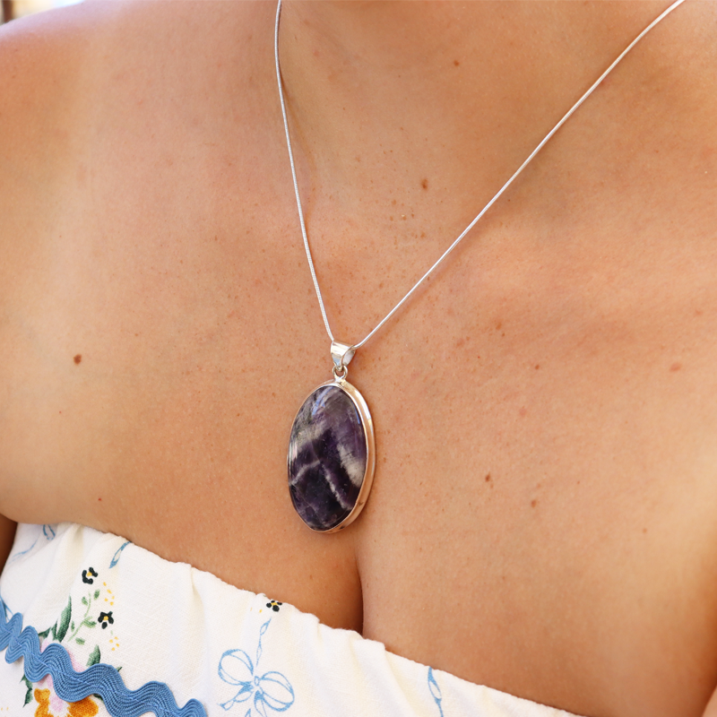 chevron amethyst oval sterling silver gemstone pendant