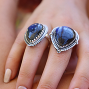 large sterling silver labradorite gemstone ring
