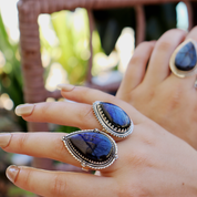 large sterling silver labradorite gemstone ring