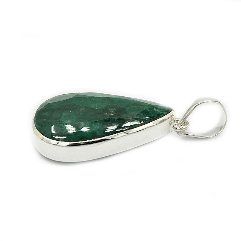 emerald quartz gemstone silver pendant