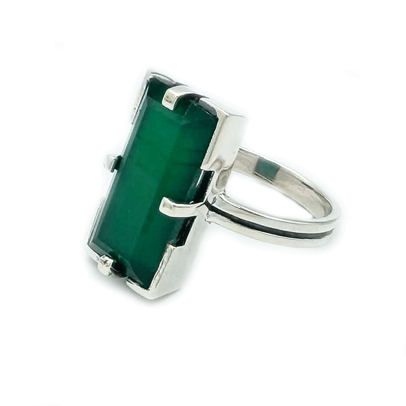 green carnelian sterling silver gesmtone ring