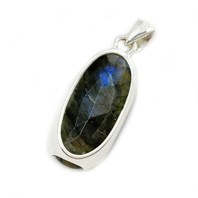 labradorite oval silver gemstone pendant