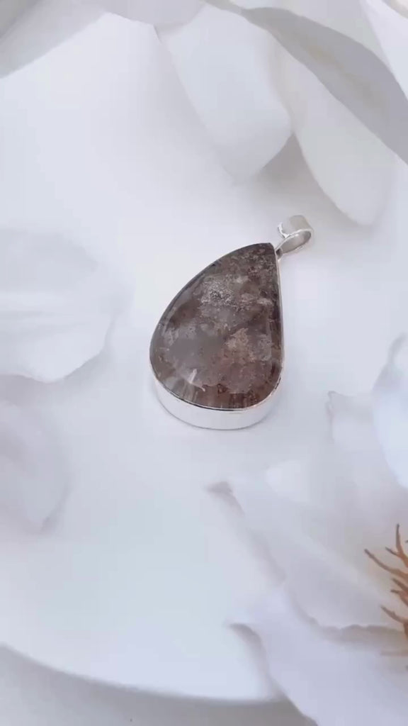 teardrop garden quartz silver gemstone pendant
