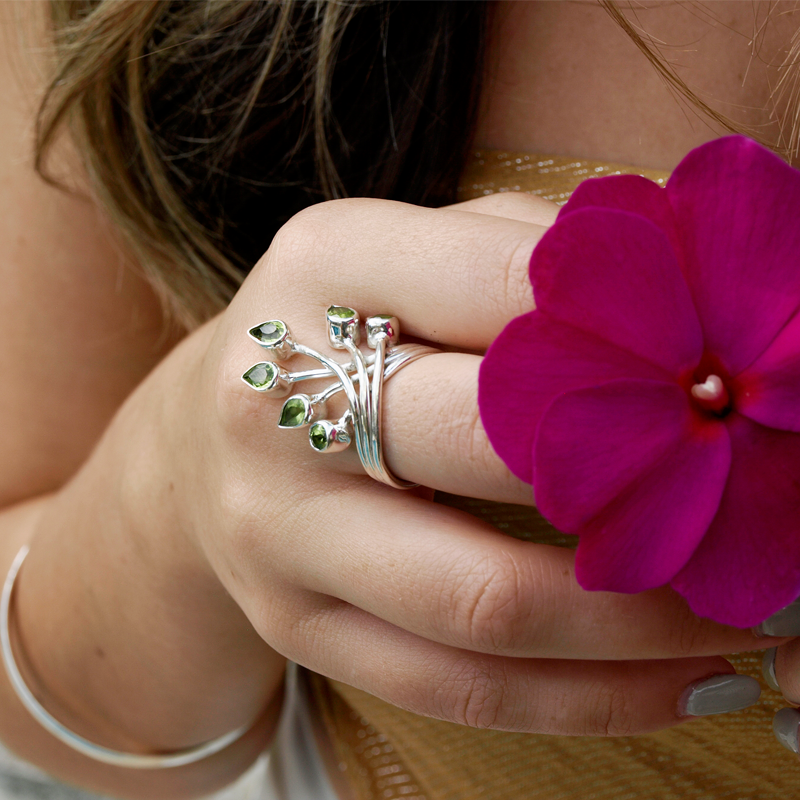 peridot gemstone silver teardrop ring