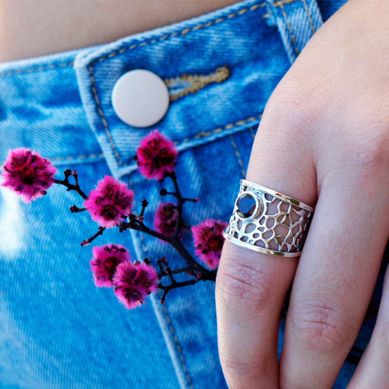 garnet gemstone silver ring