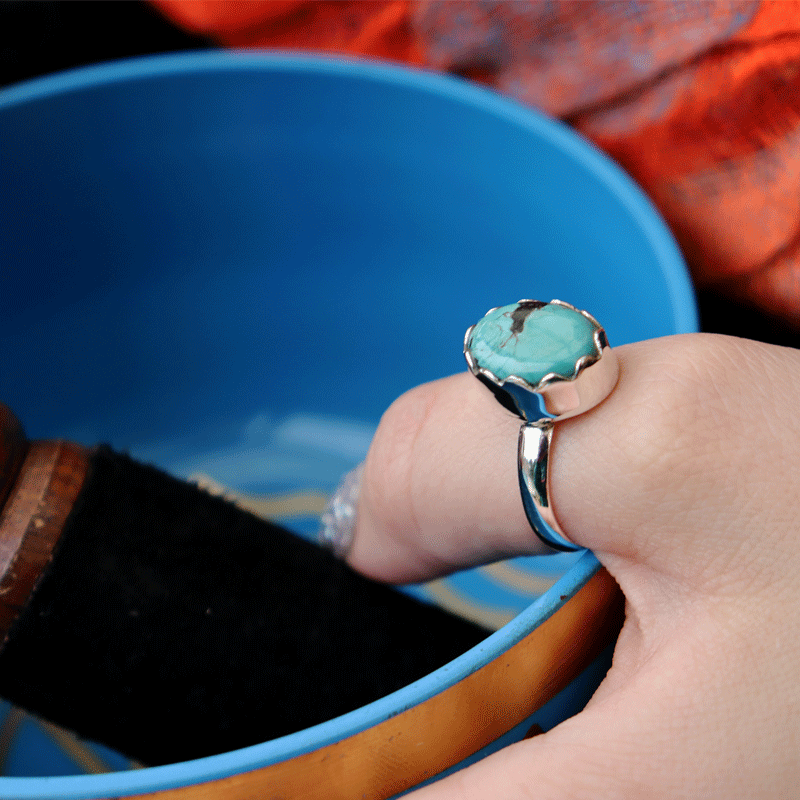 turquoise oval silver gemstone ring