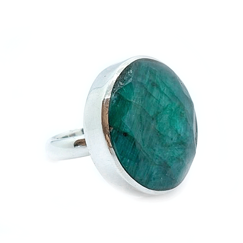 round emerald quartz silver gemstone ring