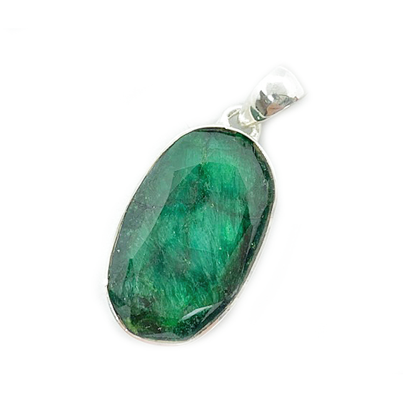 emerald quartz oval gemstone silver pendant