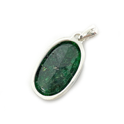 emerald quartz oval gemstone silver pendant