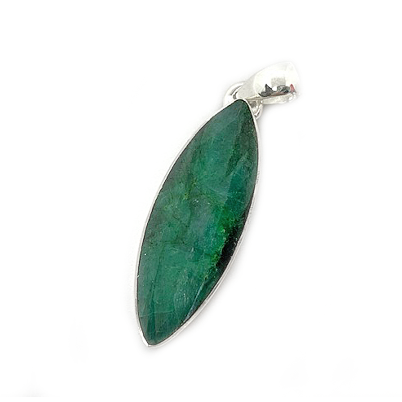 emerald quartz gemstone silver pendant