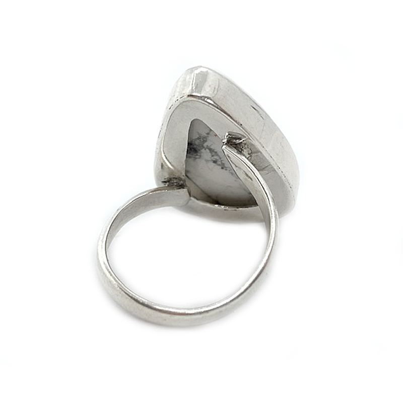 teardrop howlite gemstone silver ring
