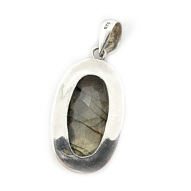 large oval labradorite gemstone silver pendant