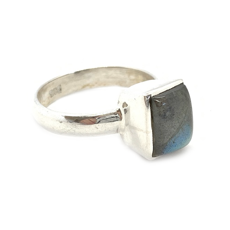 labradorite gemstone silver ring