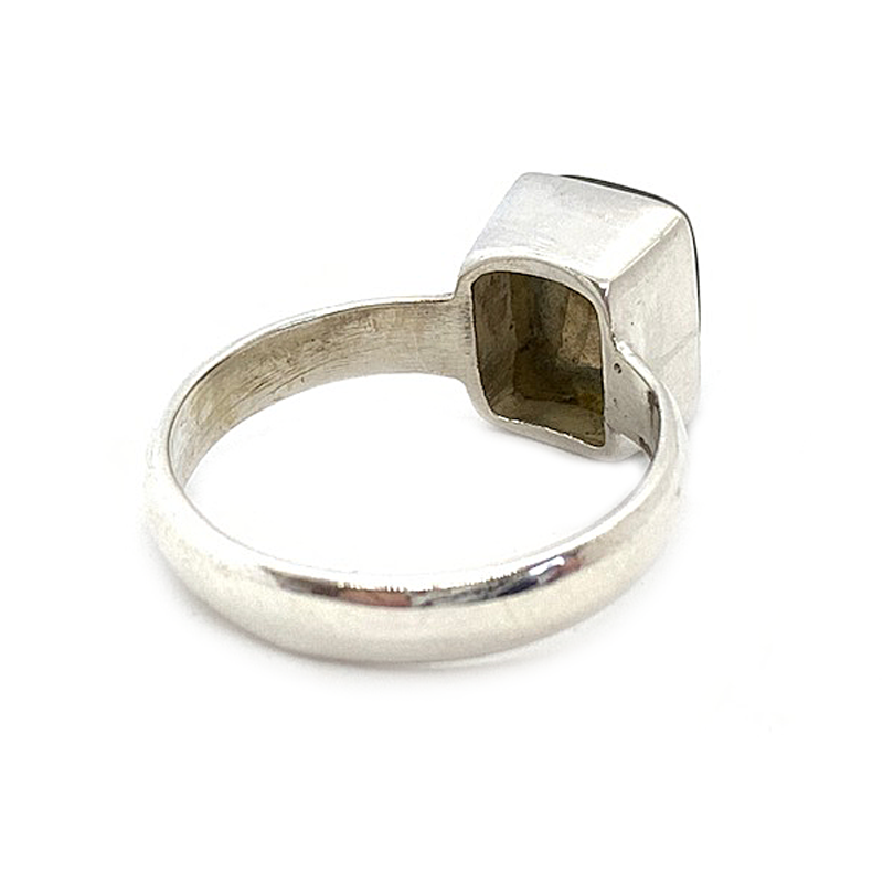 labradorite gemstone silver ring