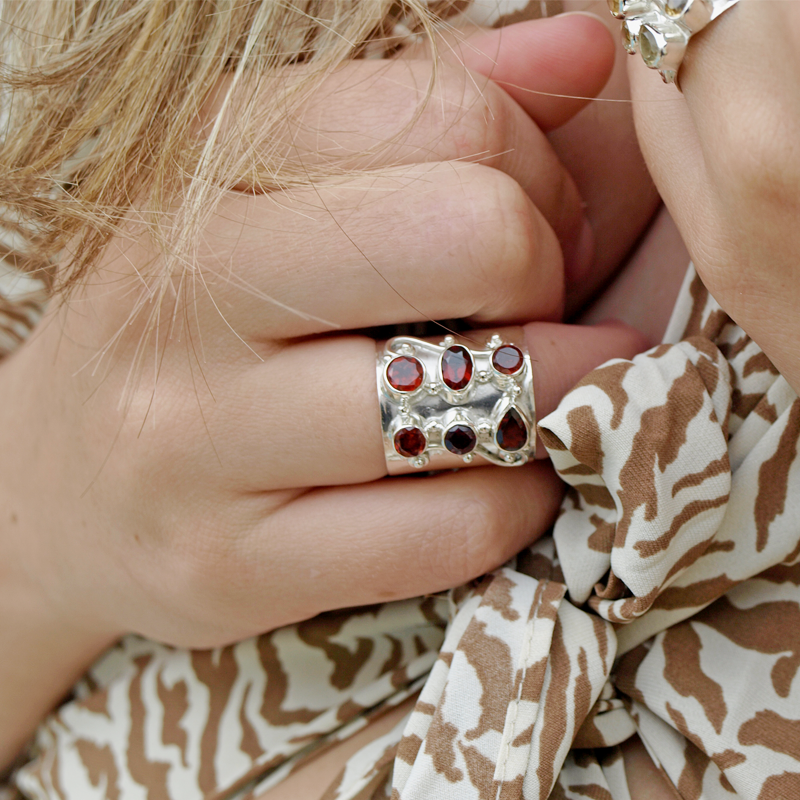 garnet silver gemstone ring